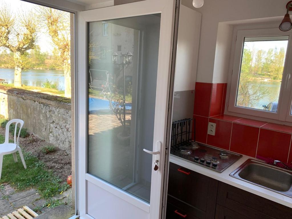 Gite De La Tour Saint-Pierre-de-Boeuf Eksteriør bilde